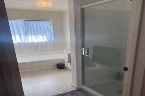 Photo of property in 2 Dennis Way, Island Bay, Wellington, 6023