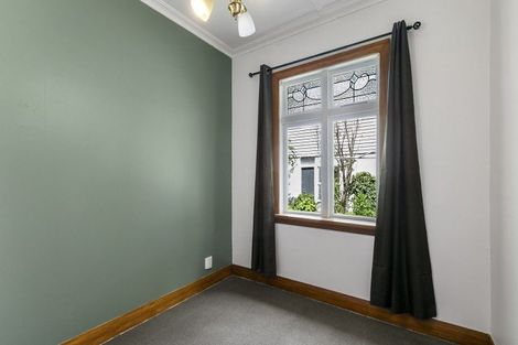 Photo of property in 133 Newlands Road, Newlands, Wellington, 6037