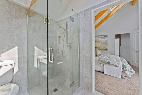 Photo of property in 154a Nile Road, Milford, Auckland, 0620