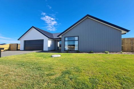 Photo of property in 51 Hilton Drive, Amberley, 7410