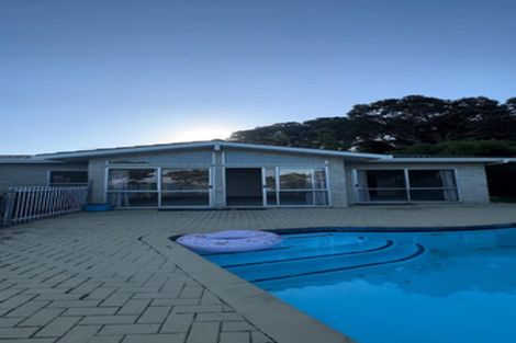 Photo of property in 29 Glenelg Road, Red Beach, 0932