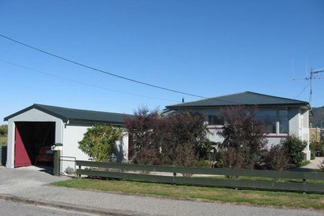Photo of property in 11 Maude Street, Waimate, 7924