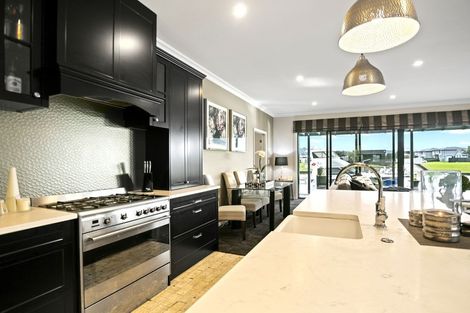 Photo of property in 304 Waterways Parade, Pauanui, Hikuai, 3579