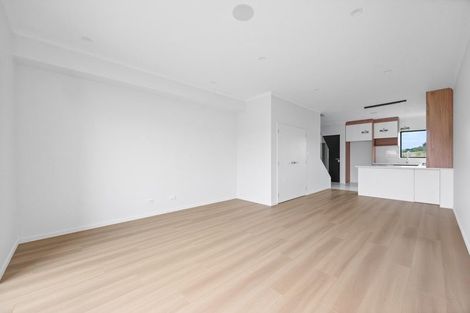 Photo of property in 117 Otuwairoa Esplanade, Opaheke, 2113