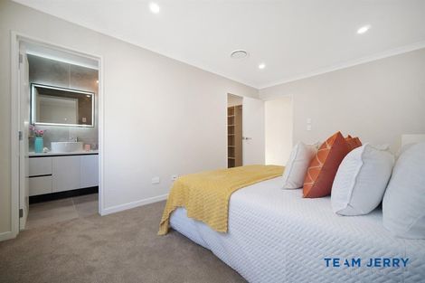 Photo of property in 21 Knockanara Drive, Flat Bush, Auckland, 2019