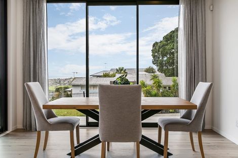 Photo of property in 17b Alexandra Street, Riverhead, 0820