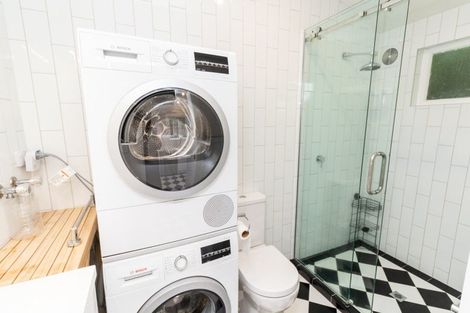 Photo of property in 2/139 Wadestown Road, Wadestown, Wellington, 6012