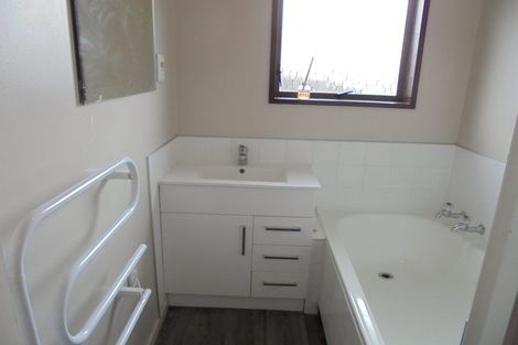 Photo of property in 1/204 Grimseys Road, Redwood, Christchurch, 8051