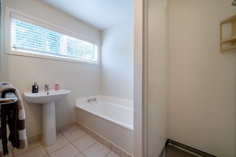 Photo of property in 8 Rangitoto View Road, Cockle Bay, Auckland, 2014