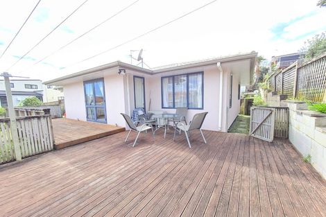 Photo of property in 800a East Coast Road, Oteha, Auckland, 0630