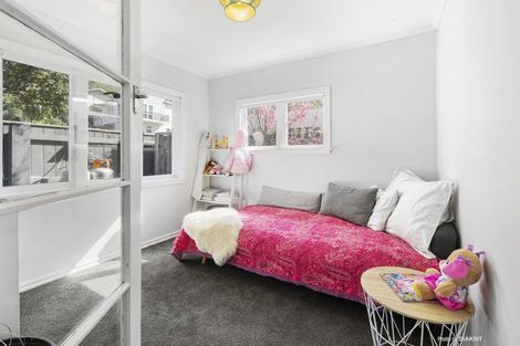 Photo of property in 86 Happy Valley Road, Owhiro Bay, Wellington, 6023