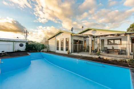 Photo of property in 69 Foster Road, Temple View, Hamilton, 3290