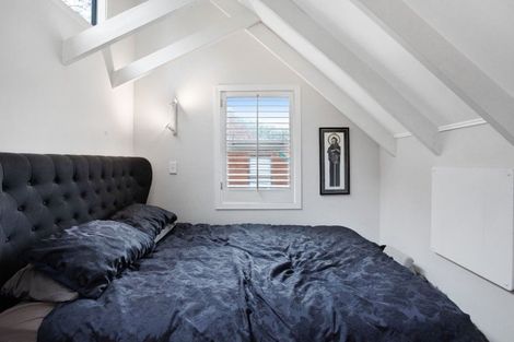 Photo of property in 2/11 Limmer Place, Browns Bay, Auckland, 0632