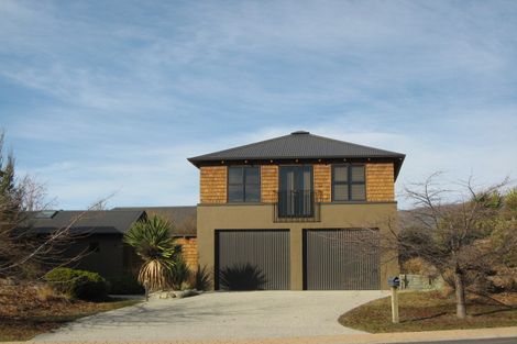 Photo of property in 12 Little Oak Common, Wanaka, 9305