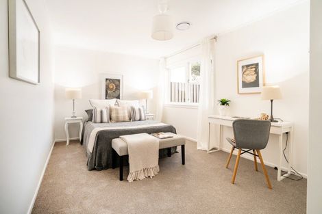 Photo of property in 113 Queens Drive, Lyall Bay, Wellington, 6022