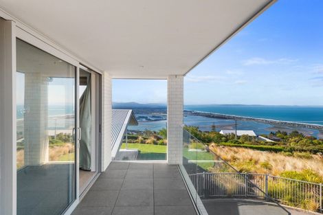 Photo of property in 342 Mount Pleasant Road, Mount Pleasant, Christchurch, 8081