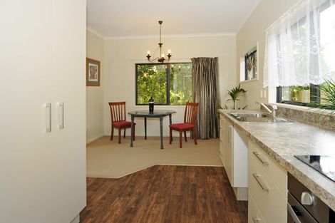 Photo of property in 4a Booth Crescent, Tuakau, 2121