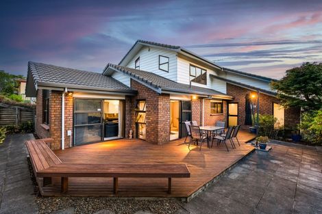 Photo of property in 17 Montclair Rise, Browns Bay, Auckland, 0630