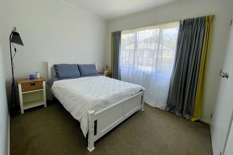 Photo of property in 1/14 Knott Road, Stanmore Bay, Whangaparaoa, 0932
