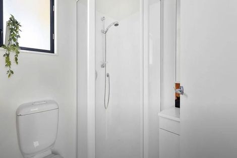 Photo of property in 2/7 Carleton Terrace, Tawa, Wellington, 5028