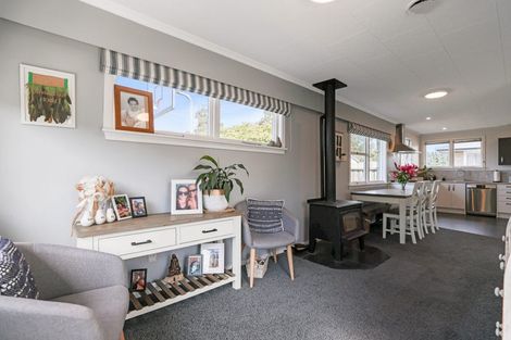 Photo of property in 99 Grove Street, Tinwald, Ashburton, 7700