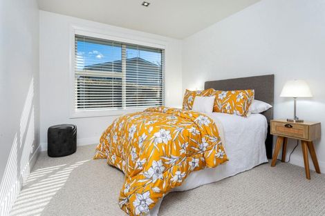 Photo of property in 223a Hurstmere Road, Takapuna, Auckland, 0622