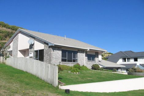 Photo of property in 103 Woodman Drive, Tawa, Wellington, 5028