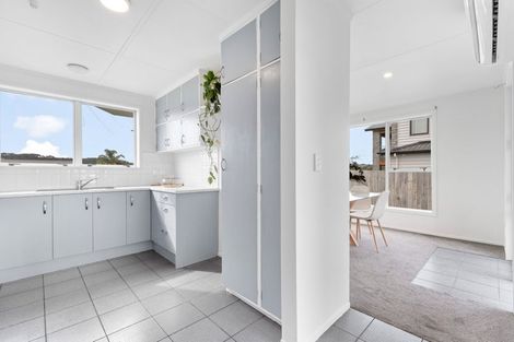 Photo of property in 22 Arthur Street, Riverhead, 0820