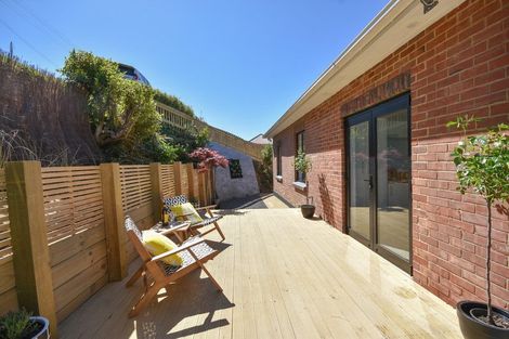 Photo of property in 20 Ocean View Road, Ravensbourne, Dunedin, 9022