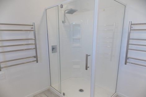 Photo of property in 64 Golders Road, Elderslea, Upper Hutt, 5018