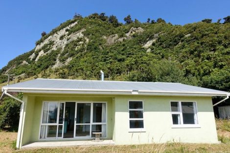 Photo of property in 6 Horncastle Crescent, Little Wanganui, Karamea, 7893