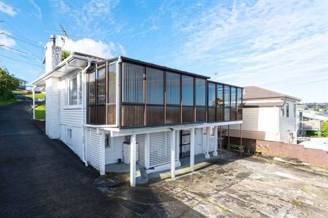 Photo of property in 34 Ellis Avenue, Mount Roskill, Auckland, 1041