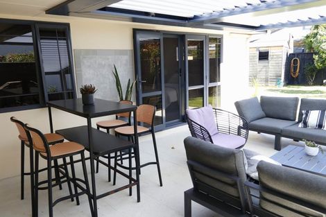 Photo of property in 150 Avenue Road, Greenmeadows, Napier, 4112