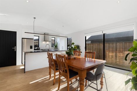 Photo of property in 43 Howden Drive, Jacks Point, 9371