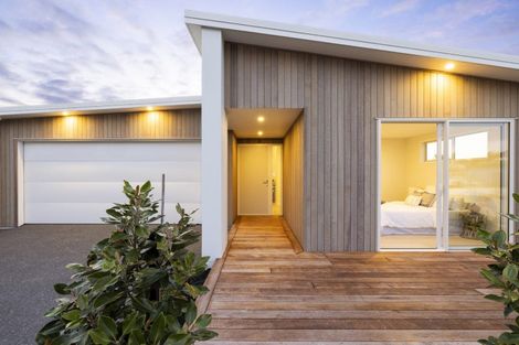 Photo of property in 66 Saint Pauls Drive, Brookfield, Tauranga, 3110