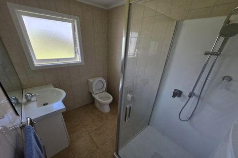 Photo of property in 14 Ussher Place, Pakuranga Heights, Auckland, 2010