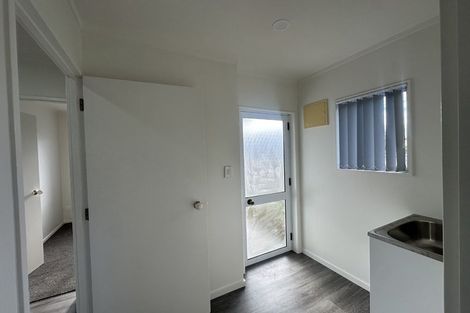 Photo of property in 8 Dennis Road, Papatoetoe, Auckland, 2025