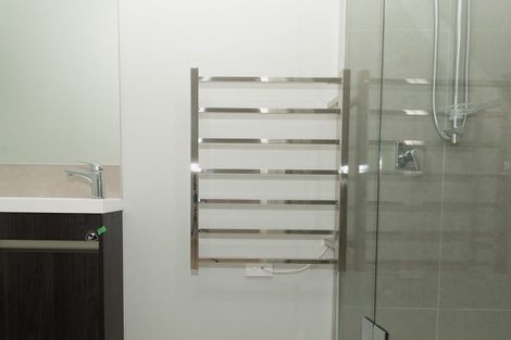 Photo of property in 2b Nerita Place, Long Bay, Auckland, 0630