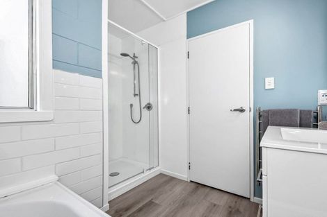 Photo of property in 2/1001 High Street, Avalon, Lower Hutt, 5011