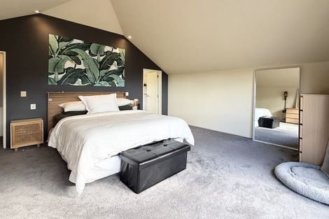 Photo of property in 701b Beach Road, Rothesay Bay, Auckland, 0630