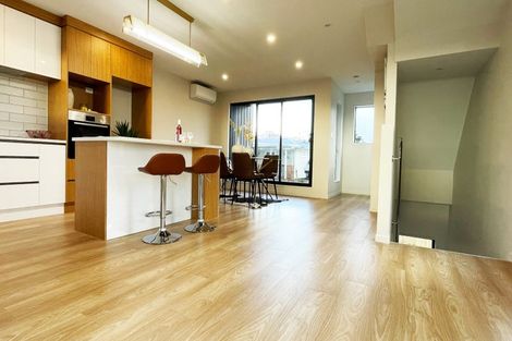 Photo of property in 10f Robert Burke Place, Henderson, Auckland, 0612