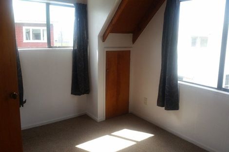 Photo of property in 18 Sulphur Beach Road, Northcote Point, Auckland, 0627