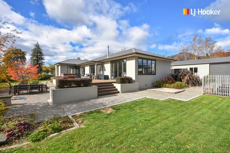Photo of property in 28 Riccarton Road East, East Taieri, Mosgiel, 9024