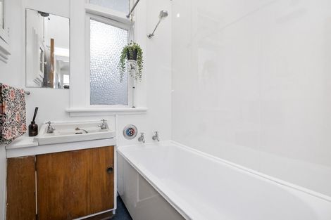 Photo of property in 43 Richmond Street, Forbury, Dunedin, 9012