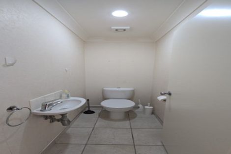 Photo of property in 8 Lissleton Drive, East Tamaki, Auckland, 2013