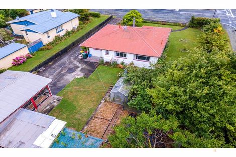 Photo of property in 1 Regent Street, Waimate, 7924