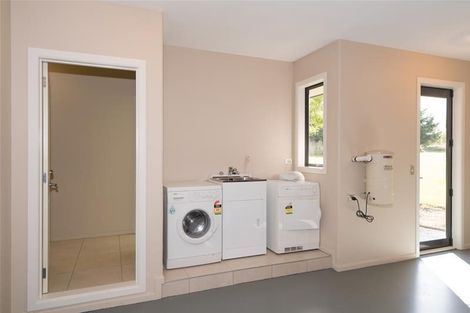 Photo of property in 28 Tussock Lane, Windwhistle, Hororata, 7572