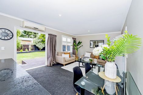 Photo of property in 70 Inwoods Road, Parklands, Christchurch, 8083