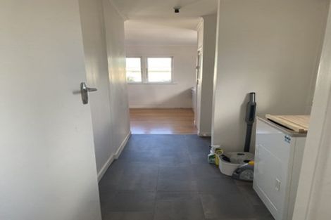 Photo of property in 1/15 Tane Street, New Lynn, Auckland, 0600