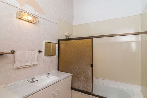 Photo of property in 99 Ruahine Street, Paraparaumu, 5032